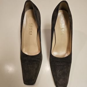 Authentic Brown Gucci Suede Pumps